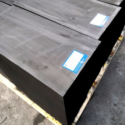 Bloc de graphite de frittage artificiel à haute densité 1,81 g/cm3 105 MPa Résistance à la compression