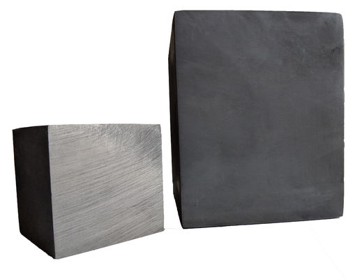Bloc de graphite de taille fine pour la frittage de graphite isostatique à haute densité