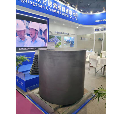 Bloc de graphite isostatique lisse pour le chauffage et le crucible 100 Mpa résistance à la compression