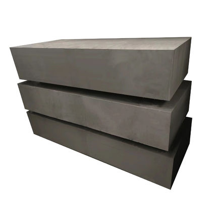 1.71 G/Cm3 Bloc isostatique de graphite gris foncé pour l'industrie des MDE