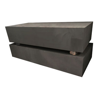Graphite gris foncé EDM à faible perte Bloc isostatique de graphite 1,78 g/cc Densité