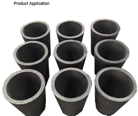 Blocs de graphite fondus dans un crucifère