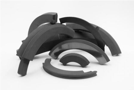 Bloc de graphite utilisé dans les anneaux de segment pour les joints d'arbre de turbine