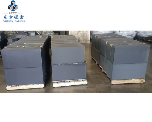 Résistance à la corrosion des blocs de graphite de haute pureté pour l'industrie photovoltaïque solaire
