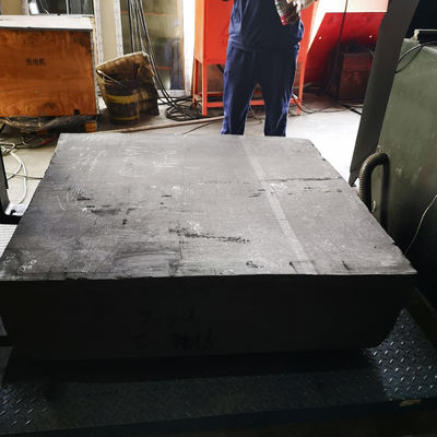 Bloc de graphite pour le frittage des batteries secondaires et l'industrie des semi-conducteurs Graphite isostatique à haute densité