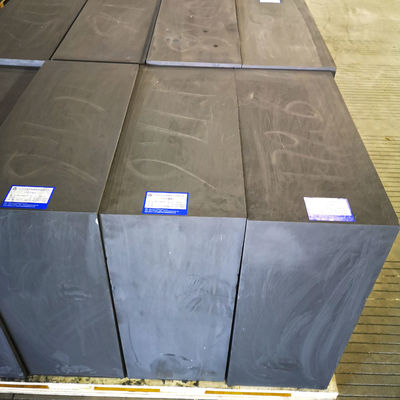 Bloc de graphite à haute densité pour la cathode et l'anode de batterie au lithium
