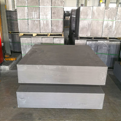 1650*650*350 mm Barres et blocs de semi-conducteurs isostatiques de graphite à haute résistance