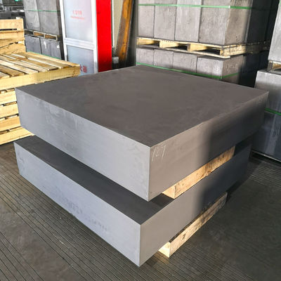 Graphite isostatique pour la fusion et le moulage
