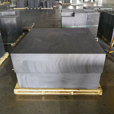 1650*650*350 mm Barres et blocs de semi-conducteurs isostatiques de graphite à haute résistance