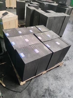 Matériaux de graphite de haute pureté utilisés pour le creuset et le bouchon de graphite