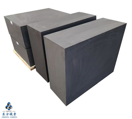 Blocs de graphite purifiés pour les électrodes positives